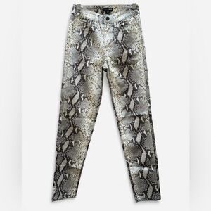Fashion Nova Snakeskin Print Skinny Pants Size Small